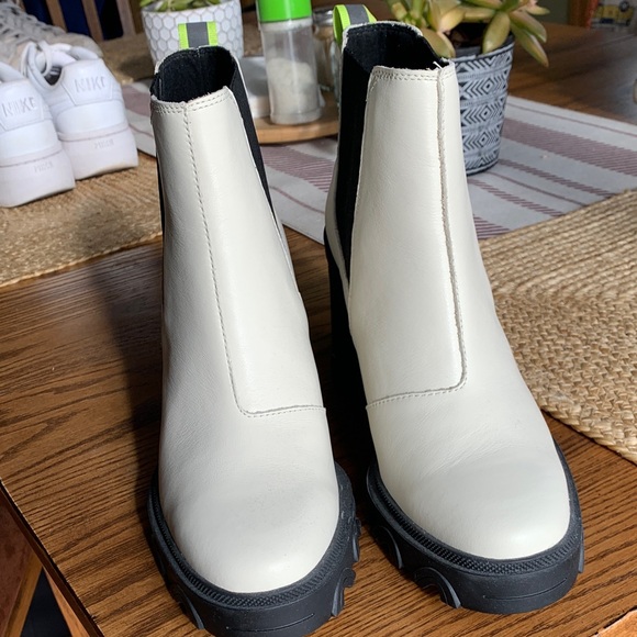 Gola Cream and Black Heeled Boots with Neon Accents - Picture 3 of 4